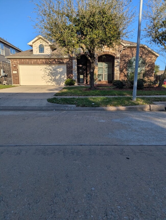 Building Photo - 18302 Wendy Glinn Way