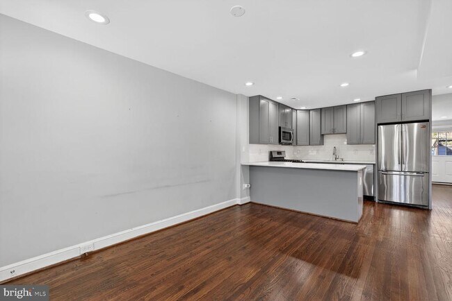 Foto del edificio - 124 Baggett Pl