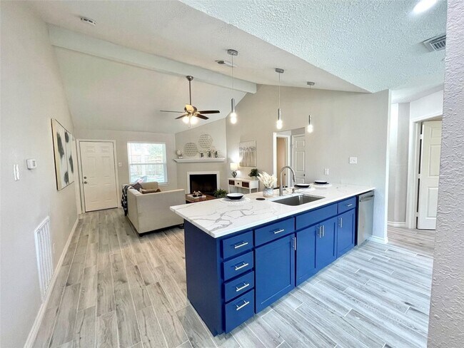 Building Photo - 18635 Andalusian Dr