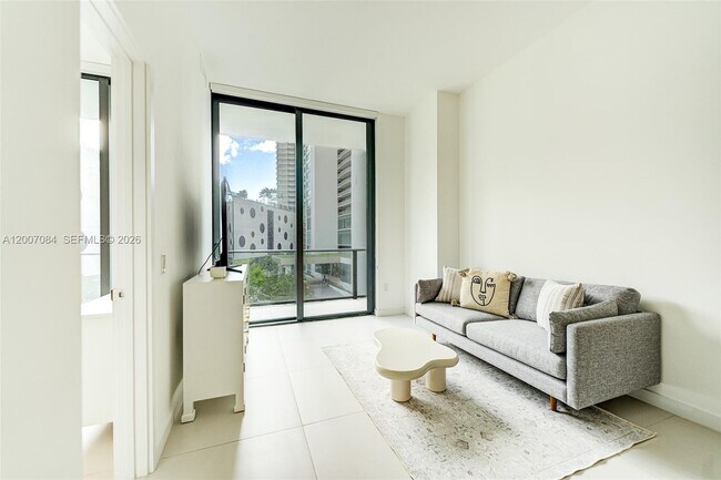 Foto del edificio - 501 NE 31st St