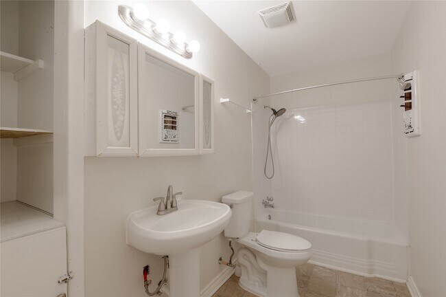 Foto del edificio - 1412 22nd St