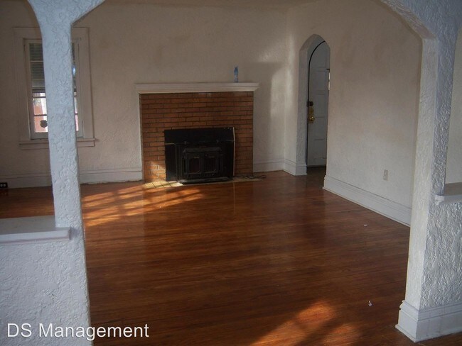 Building Photo - 2 br, 1 bath House - 3608 Avondale