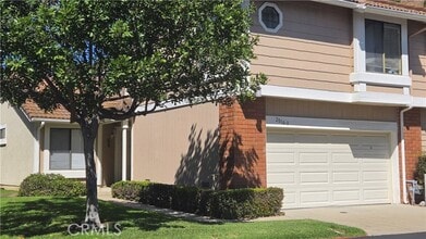 Building Photo - 2010 Silver Hawk Dr