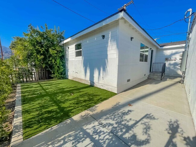 Foto del edificio - 545 Patterson Ave