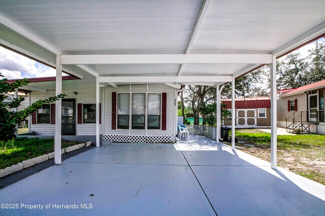 Foto del edificio - 9298 Grizzly Bear Ln