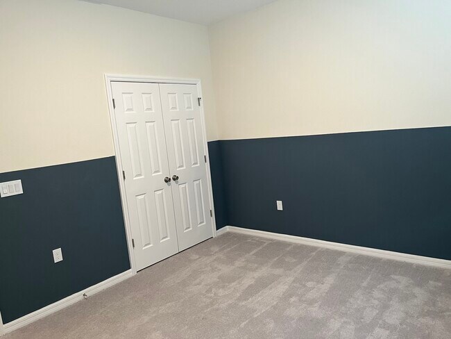 Building Photo - 801 Lemon Ave