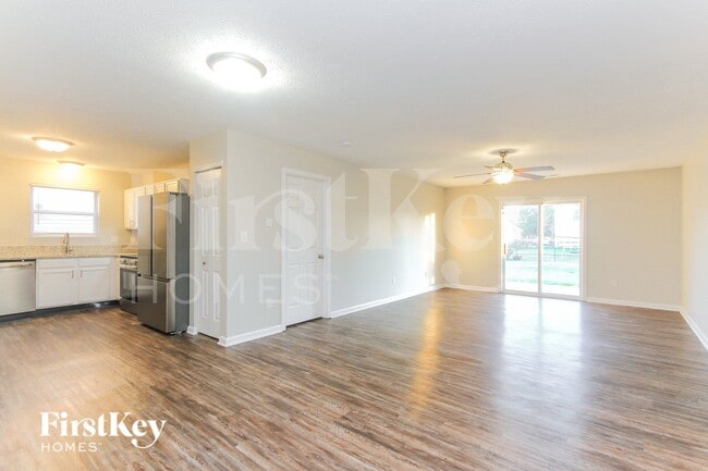 Foto del edificio - 1177 Sunkiss Ct