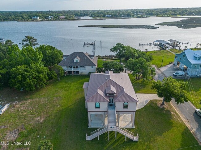 Foto del edificio - 238 Lovers Ln