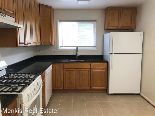Building Photo - 4 br, 2.5 bath House - 9713 Hedin Dr