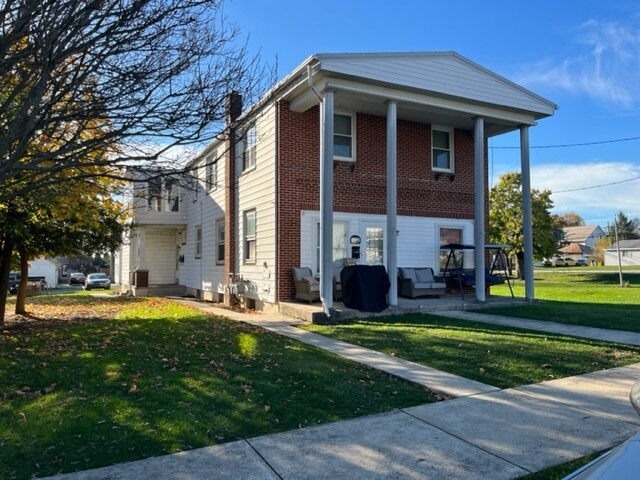 Front View - 641 N Chestnut St