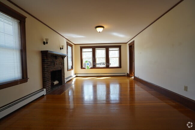 Building Photo - 467 Washington St