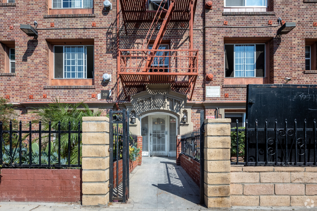 Entrance - Harvard Apartments