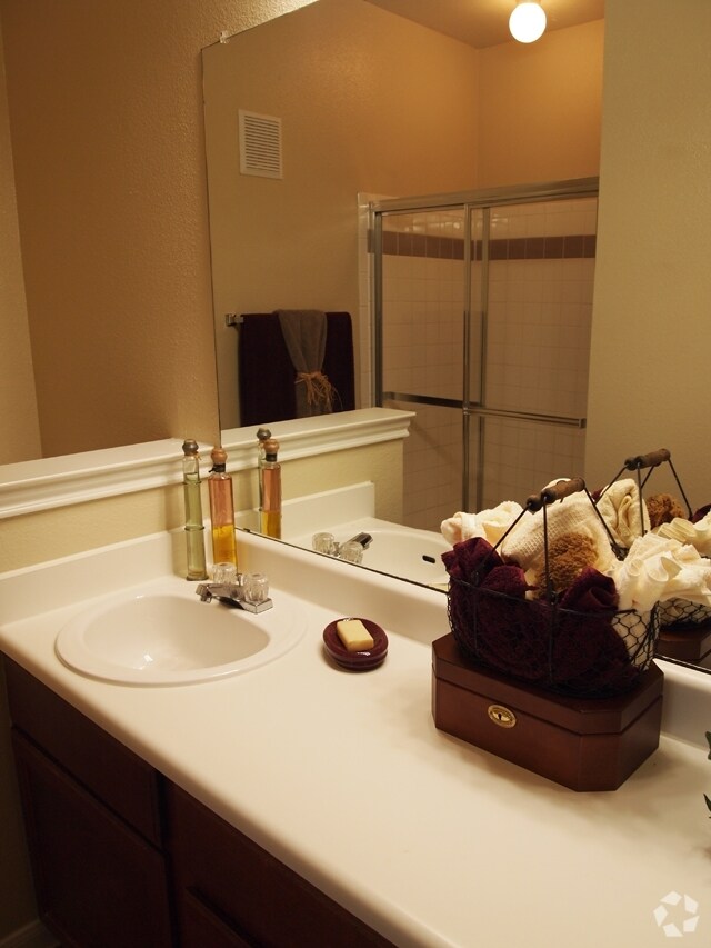 Somerset At Spring Creek Apartments Plano, TX