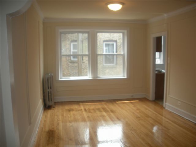 Foto del edificio - 1733 W Pratt Blvd