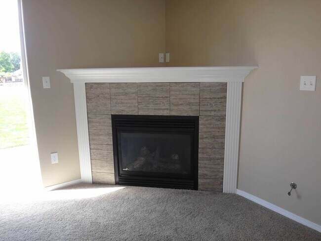 Building Photo - 2052 Alco Ave