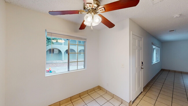 Building Photo - 18181 Happy Ln