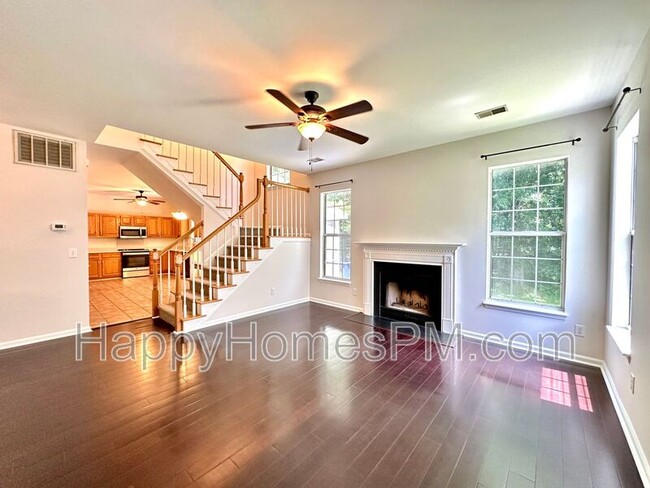 Building Photo - 5400 Greggs Landing