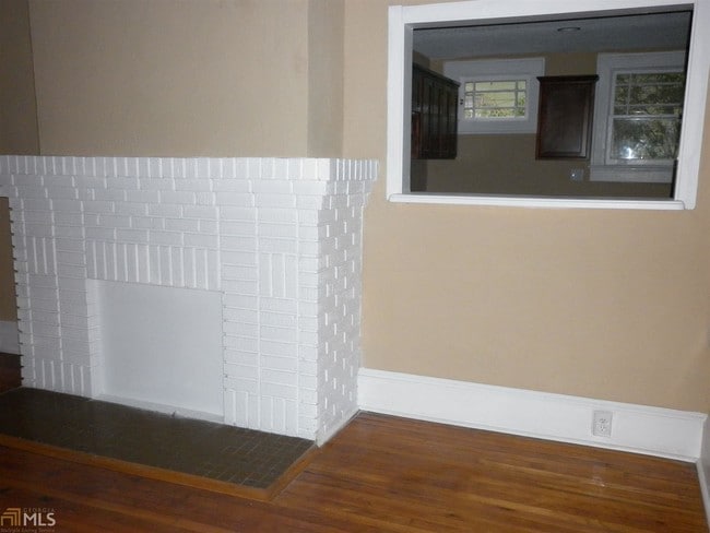Building Photo - 1421 Beecher St SW