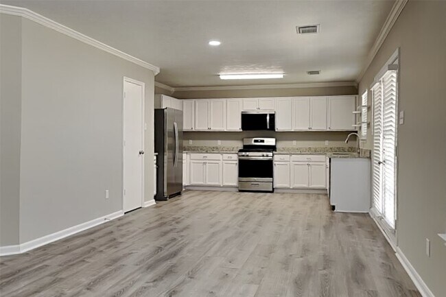 Foto del edificio - 15223 Keystone Bend Ln