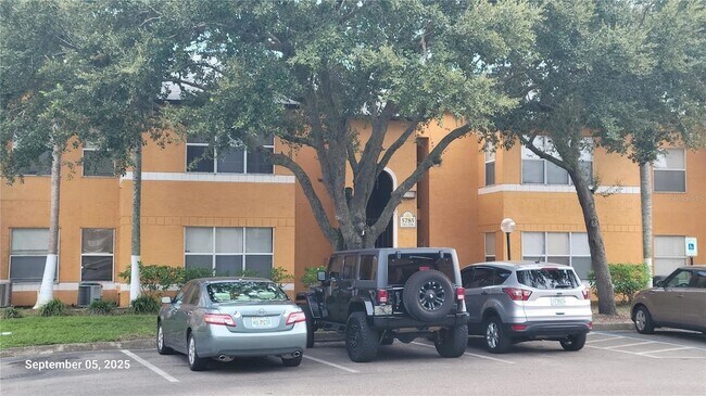 Foto del edificio - 5785 Gatlin Ave