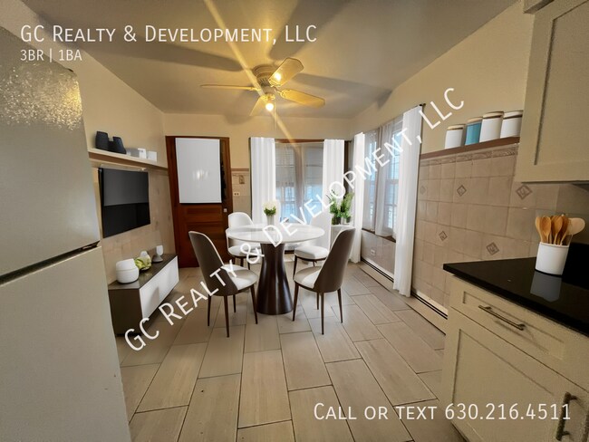 Building Photo - ***UPDATED 3 BDRM - 1 BTH / APPL INCL / LA...
