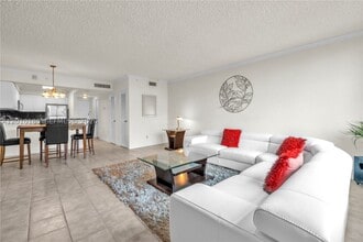 Building Photo - 2501 S Ocean Dr