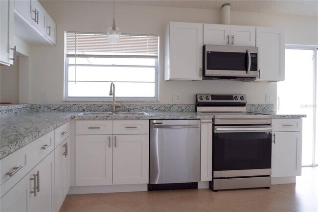Foto del edificio - 970 Amy Ridge Ct