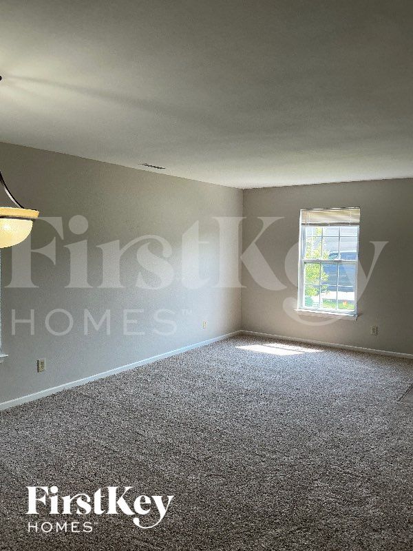 Building Photo - 4260 Arches Ct