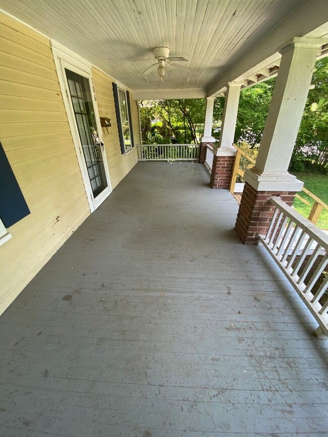 Building Photo - Historic Ranch Home