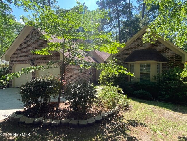 Building Photo - 8 Sand Dollar Dr