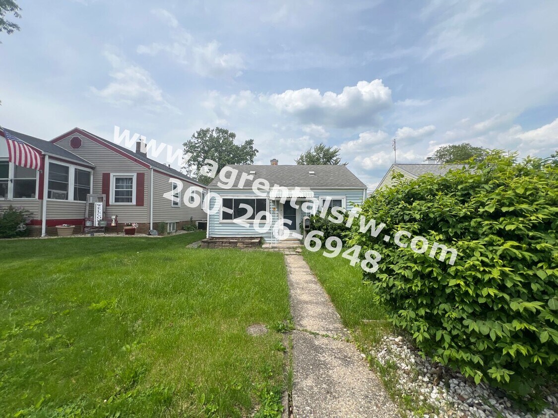 Primary Photo - 2 Bedroom House