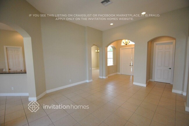 Foto del edificio - 8116 Woodslanding Trail