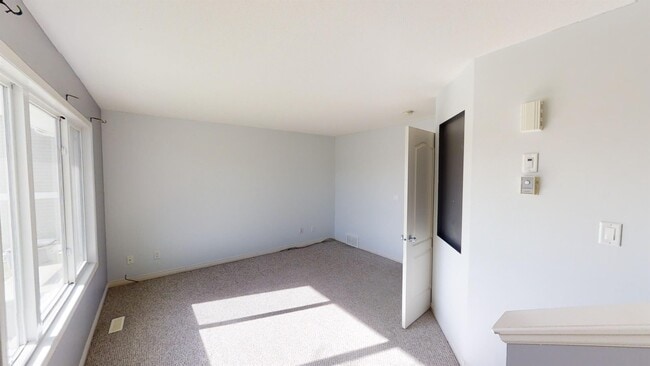 Building Photo - 9612-990A 90a St