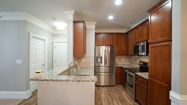 Building Photo - 426 Waterford Lake Dr