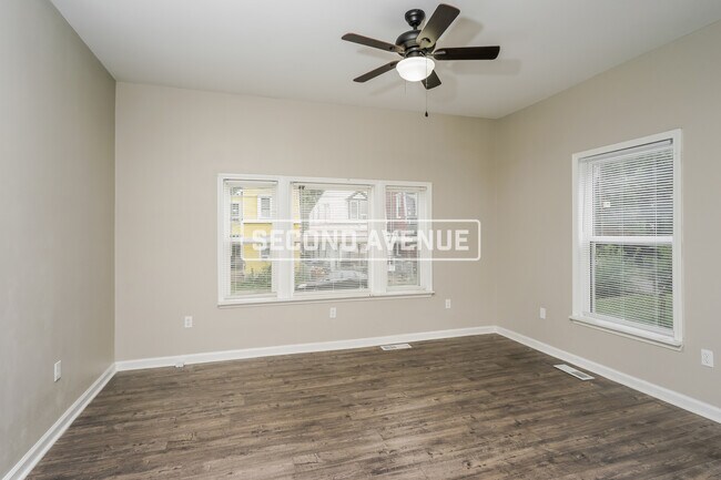 Foto del edificio - 916 Fairbanks Ave