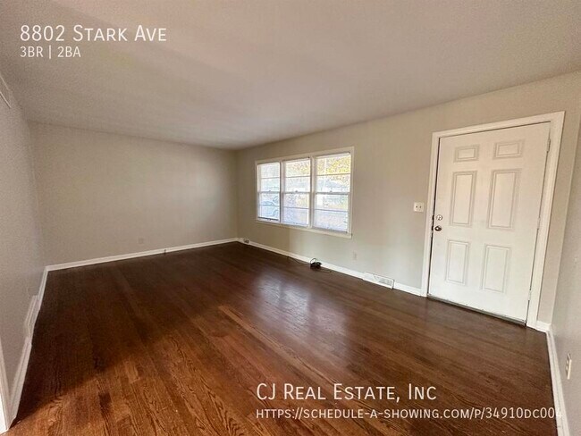 Foto del edificio - 8802 Stark Ave