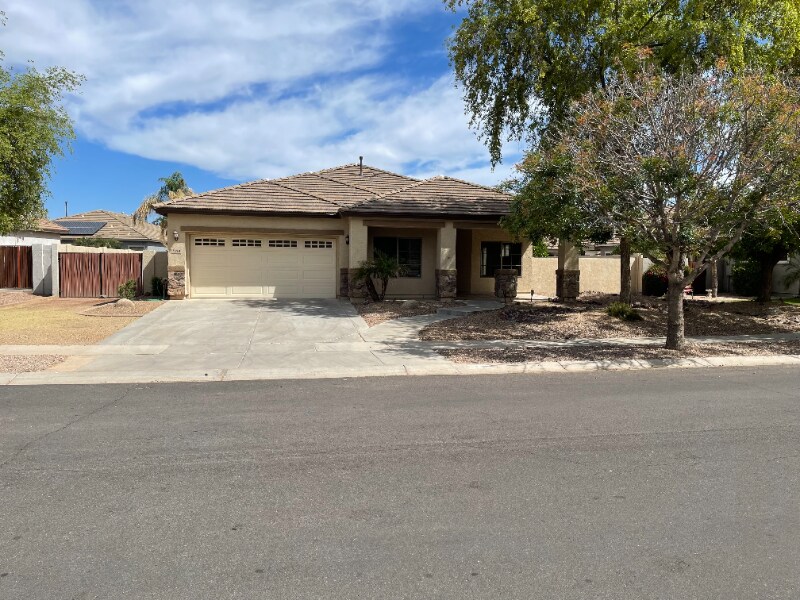 Foto principal - 4178 E Maplewood St