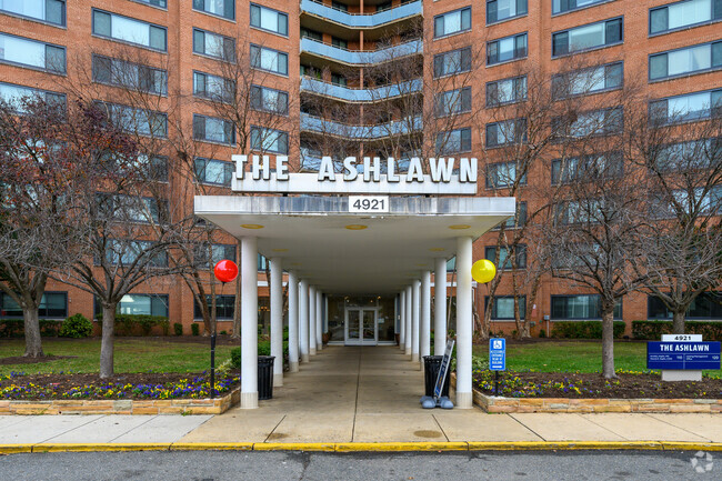 Building Photo - Ashlawn at Southern Towers