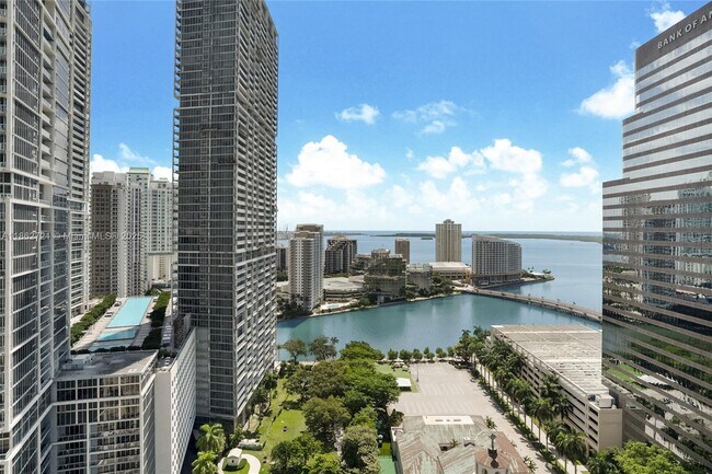 Foto del edificio - 500 Brickell Ave