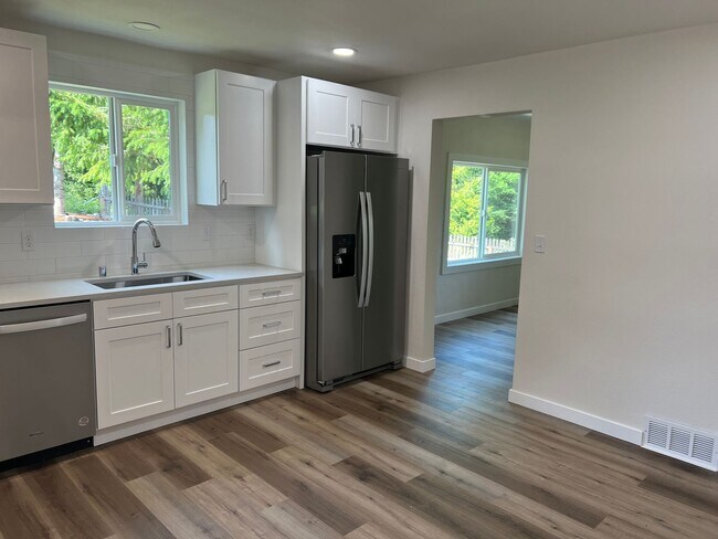 Foto del edificio - Remodeled Poulsbo Home