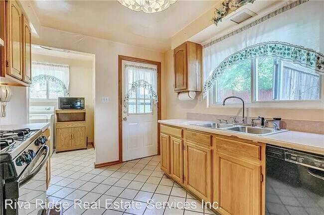 Building Photo - 3 br, 1 bath House - 726 Chartiers Avenue