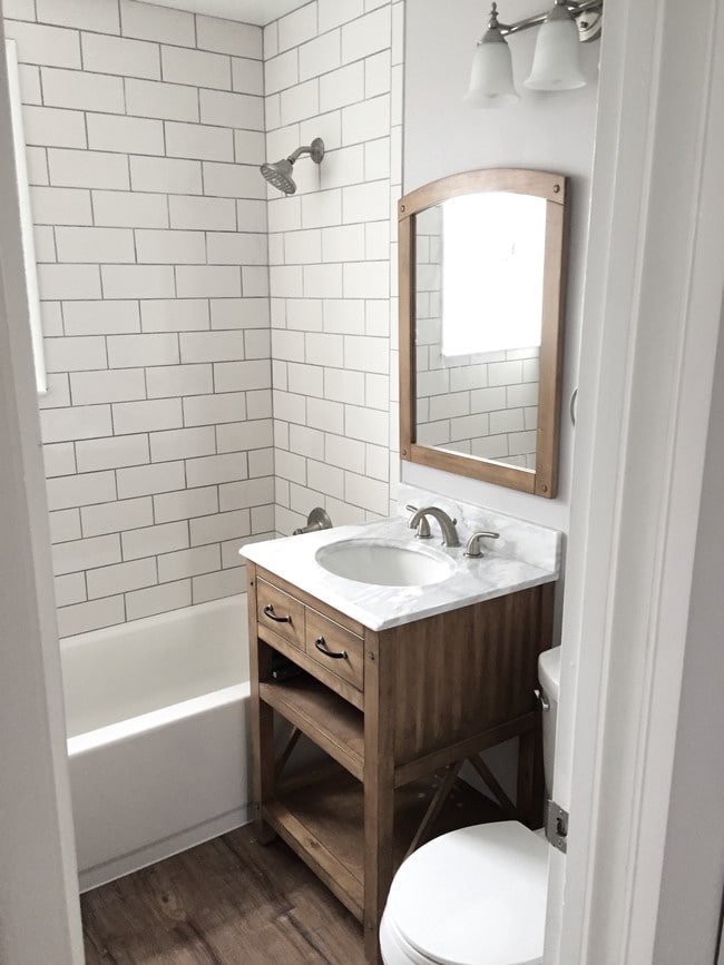 Fully renovated Bathroom - 2841 S Wakefield St