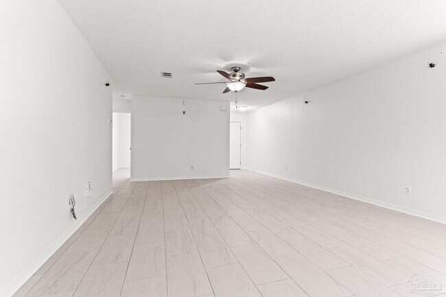 Building Photo - 10429 Senegal Dr