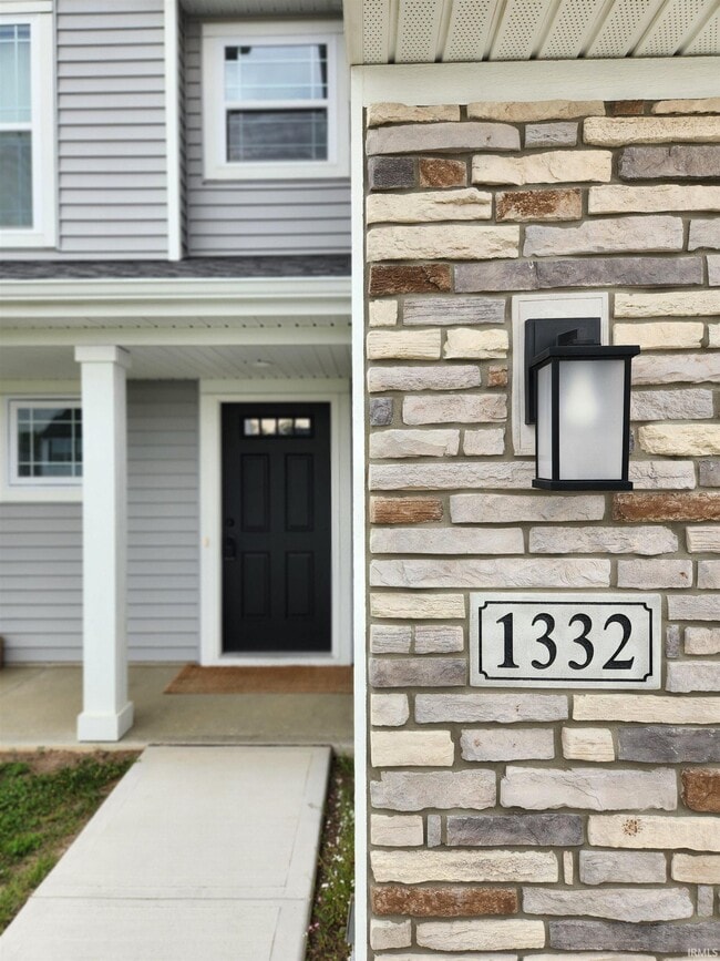 Building Photo - 1332 Pueblo Trl
