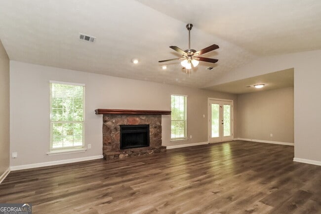 Building Photo - 476 Ridgedale Way