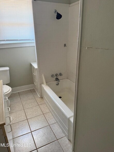 Foto del edificio - 3518 Southward Dr