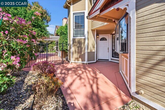 Foto del edificio - 1156 Tiffany Ln