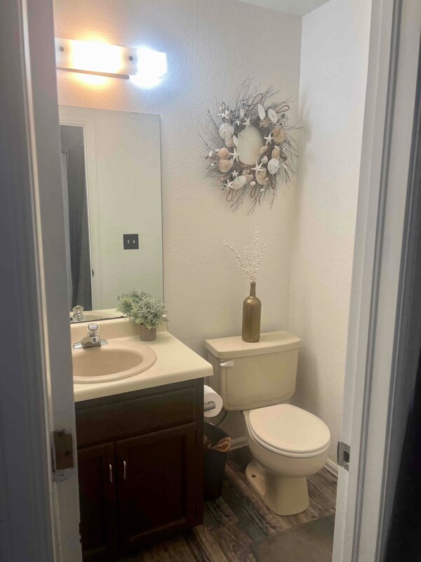 Foto del edificio - 1305 Wellington Ave