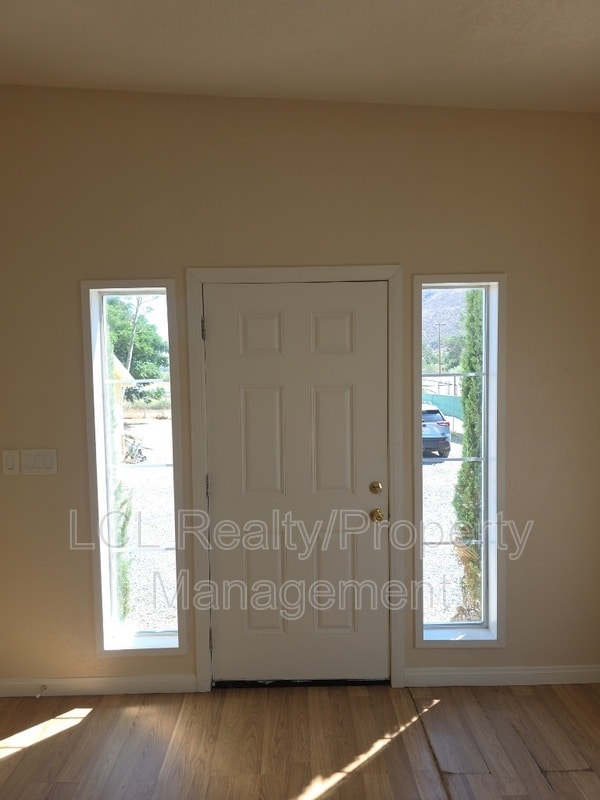 Building Photo - 32958 CA-74