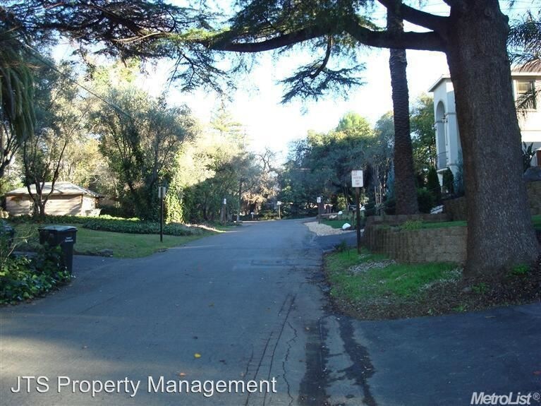 Building Photo - 7966 Canyon Dr